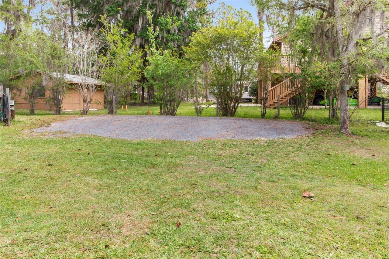 299 Riley Lake Drive, Hawthorne, FL 32640 Photo