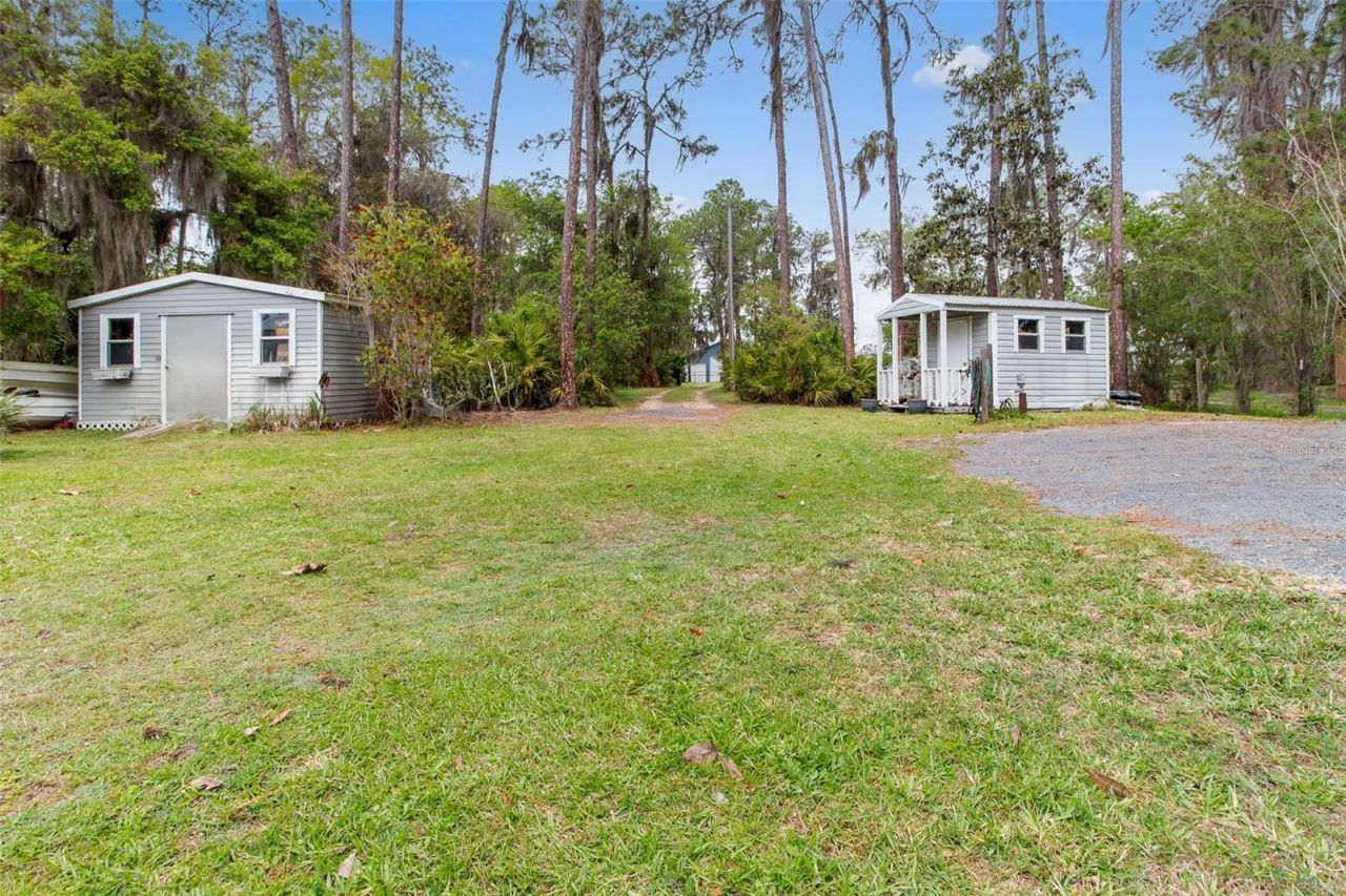 299 Riley Lake Drive, Hawthorne, FL 32640 Photo