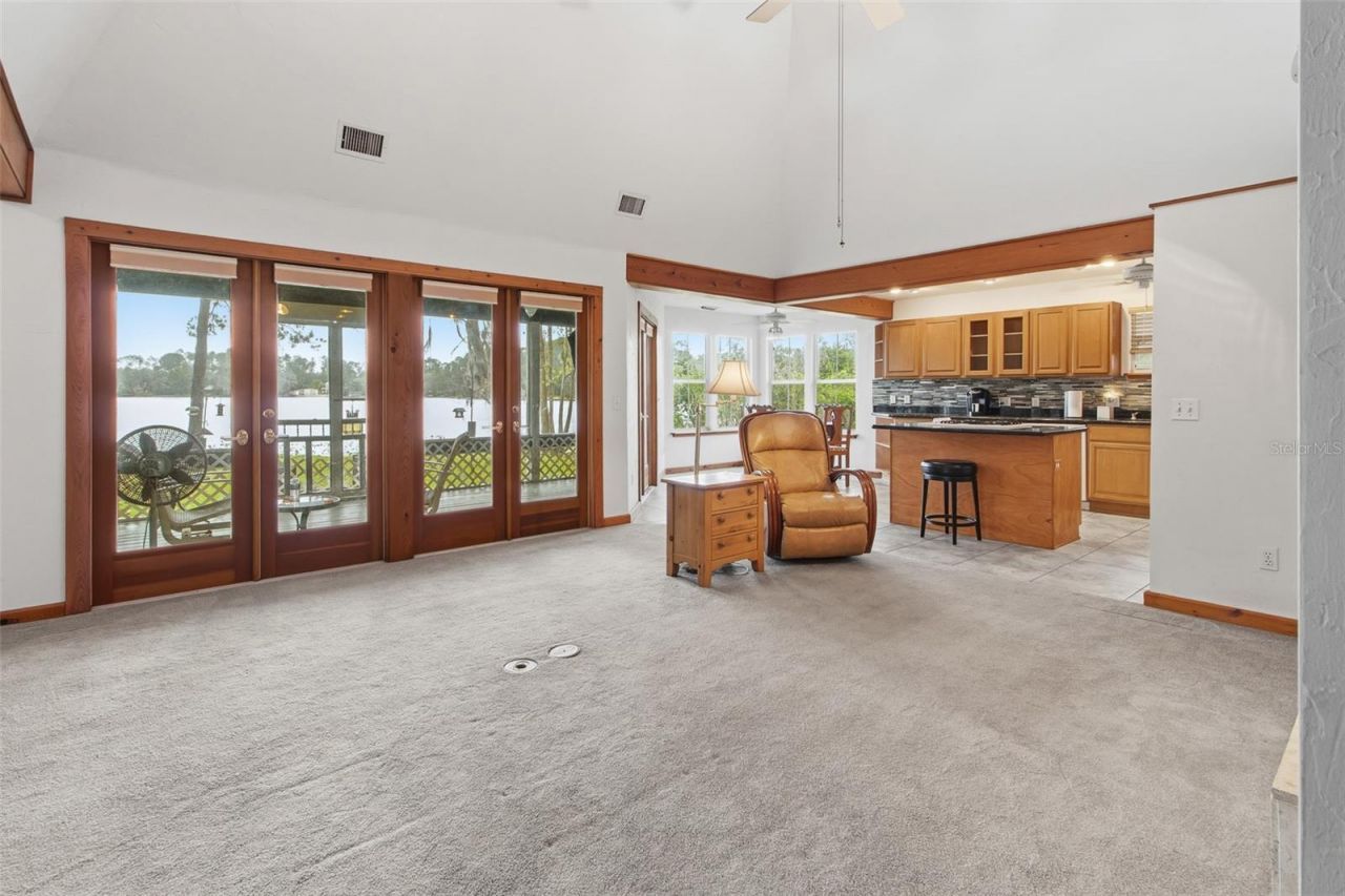 299 Riley Lake Drive, Hawthorne, FL 32640 Photo