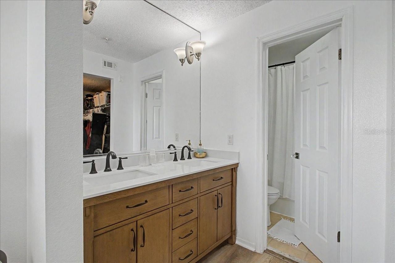 2400 Feather Sound Drive, Unit 733, Clearwater, FL 33762 Photo