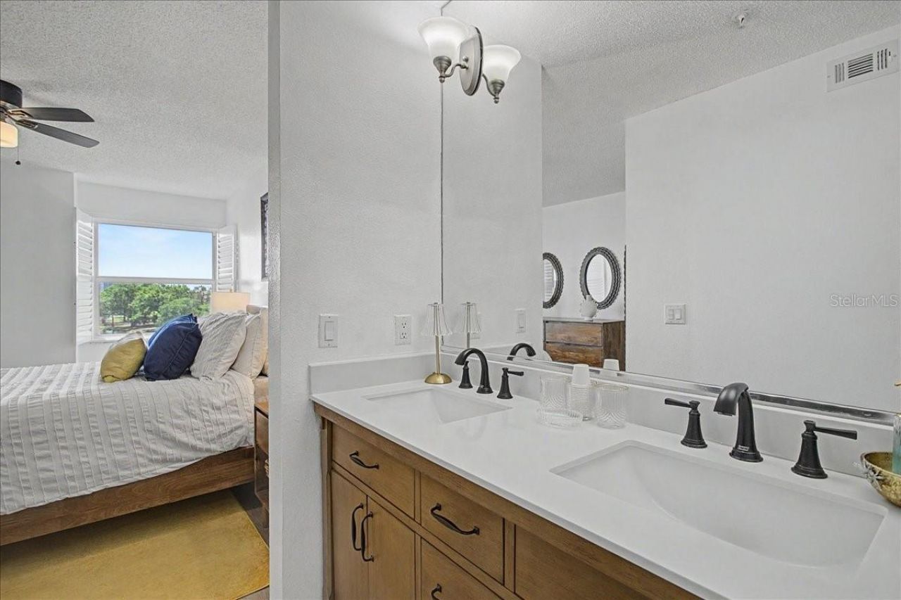 2400 Feather Sound Drive, Unit 733, Clearwater, FL 33762 Photo