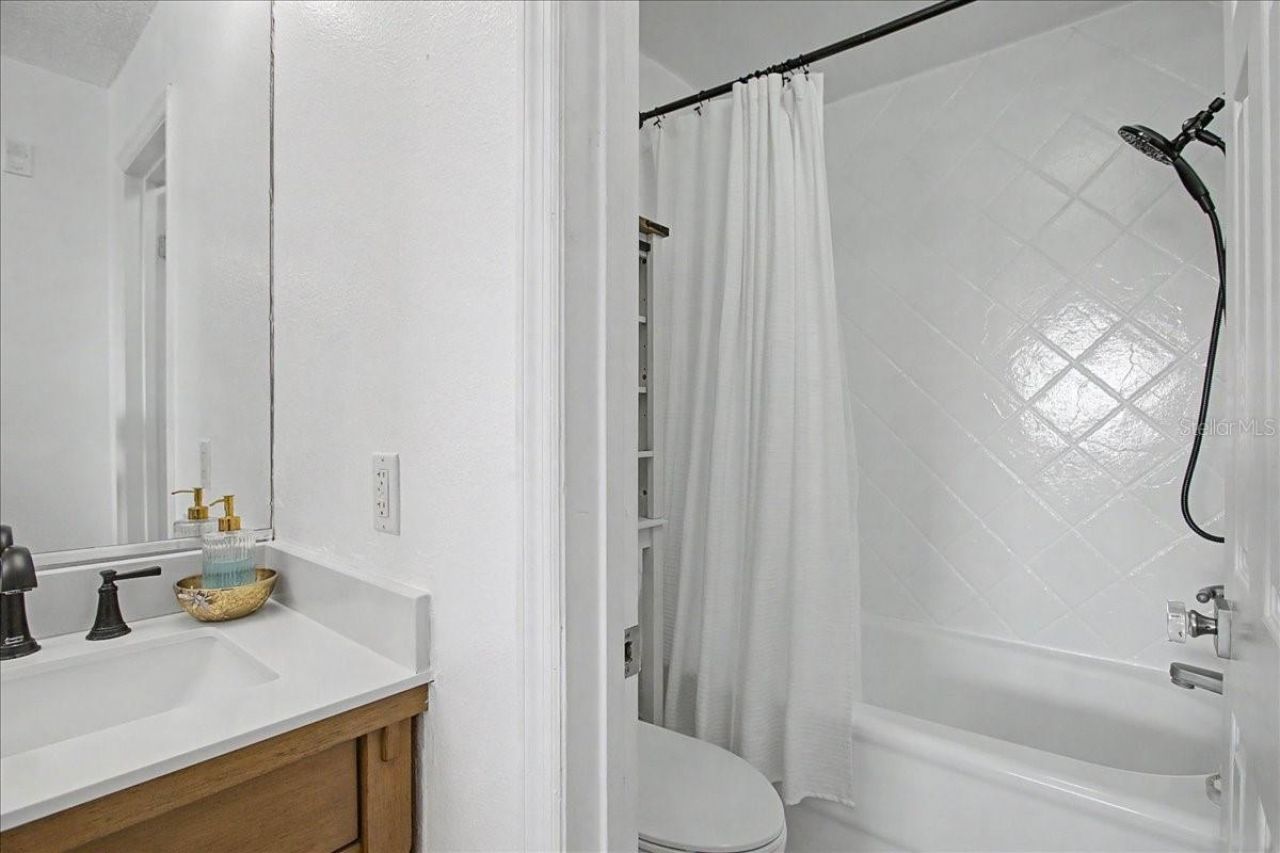 2400 Feather Sound Drive, Unit 733, Clearwater, FL 33762 Photo
