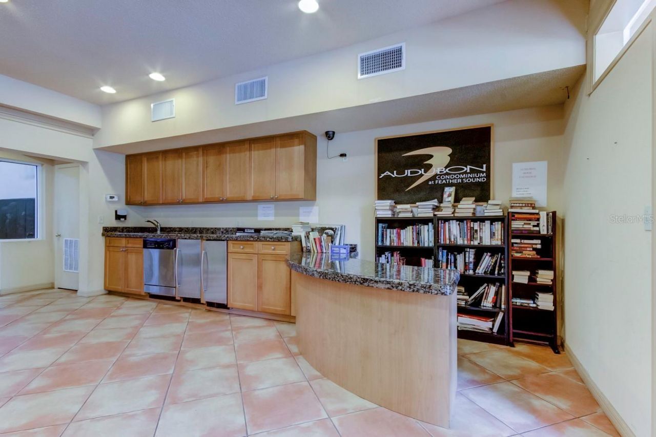 2400 Feather Sound Drive, Unit 733, Clearwater, FL 33762 Photo