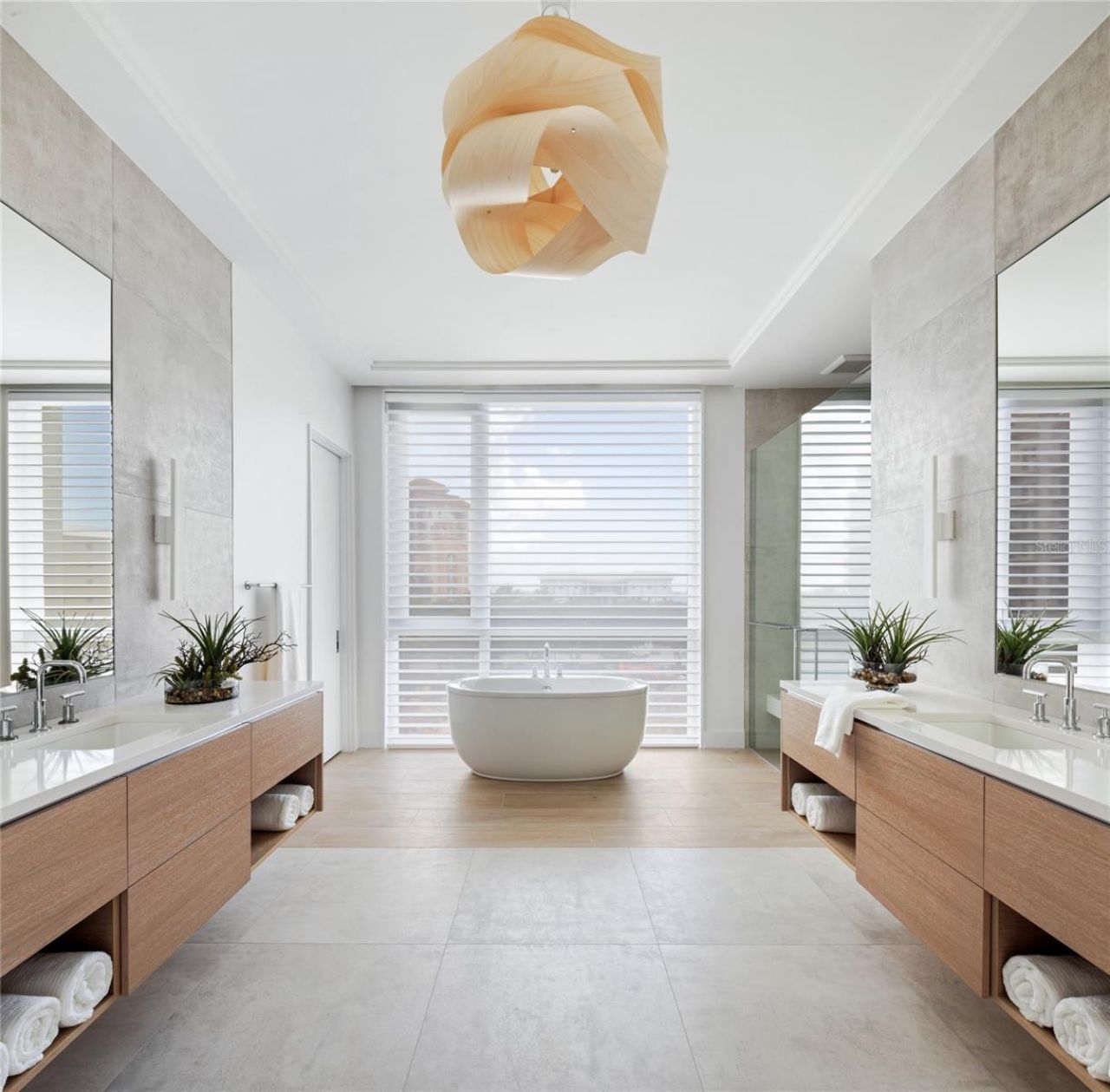 509 Golden Gate Point, Unit 4, Sarasota, FL 34236 Photo