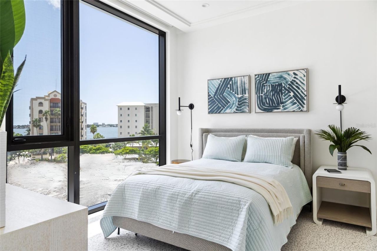 509 Golden Gate Point, Unit 4, Sarasota, FL 34236 Photo