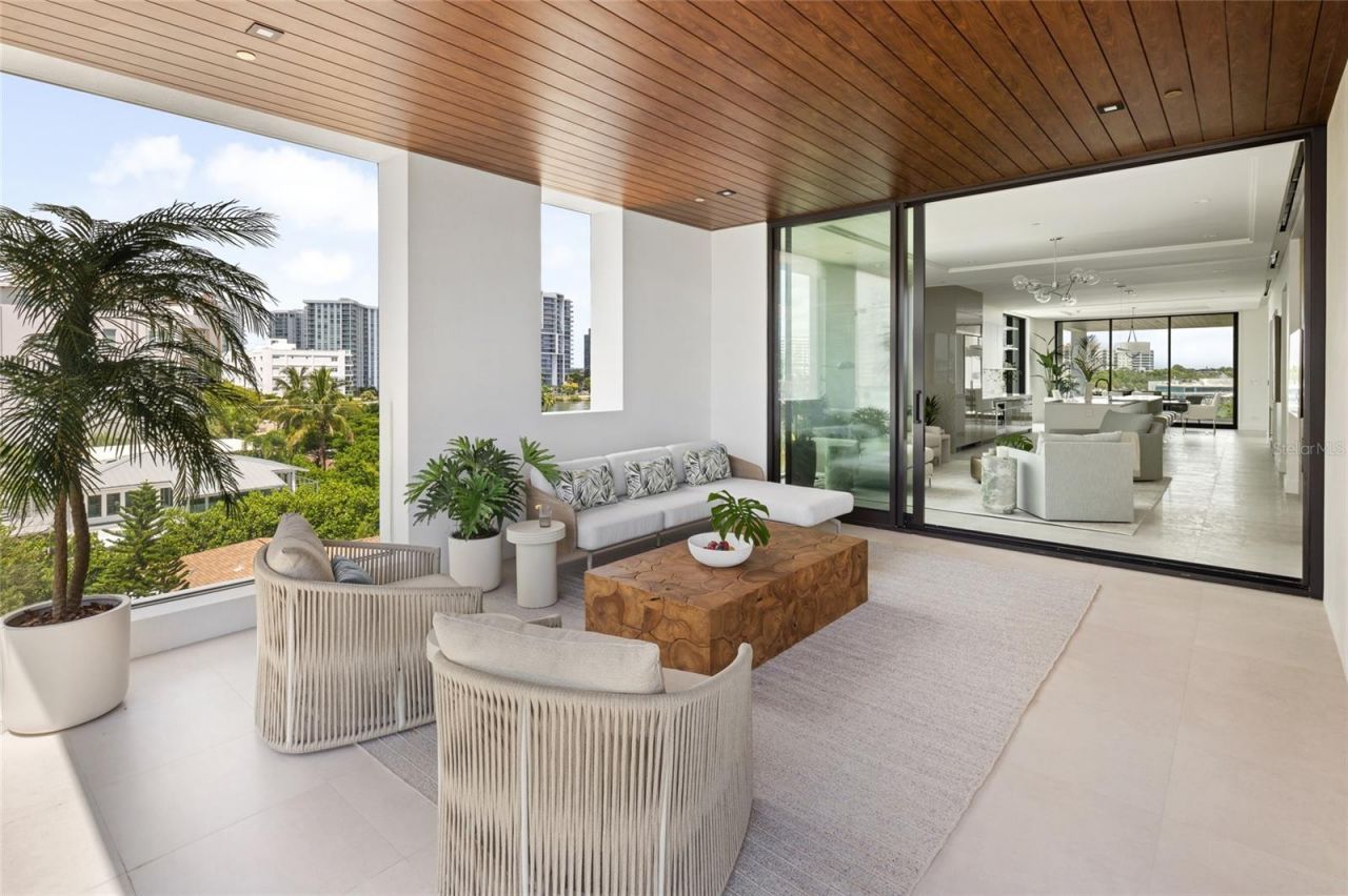 509 Golden Gate Point, Unit 4, Sarasota, FL 34236 Photo