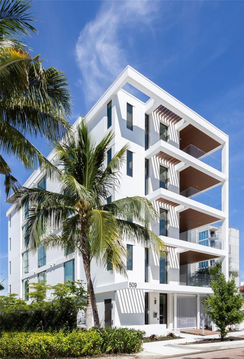 509 Golden Gate Point, Unit 4, Sarasota, FL 34236 Photo