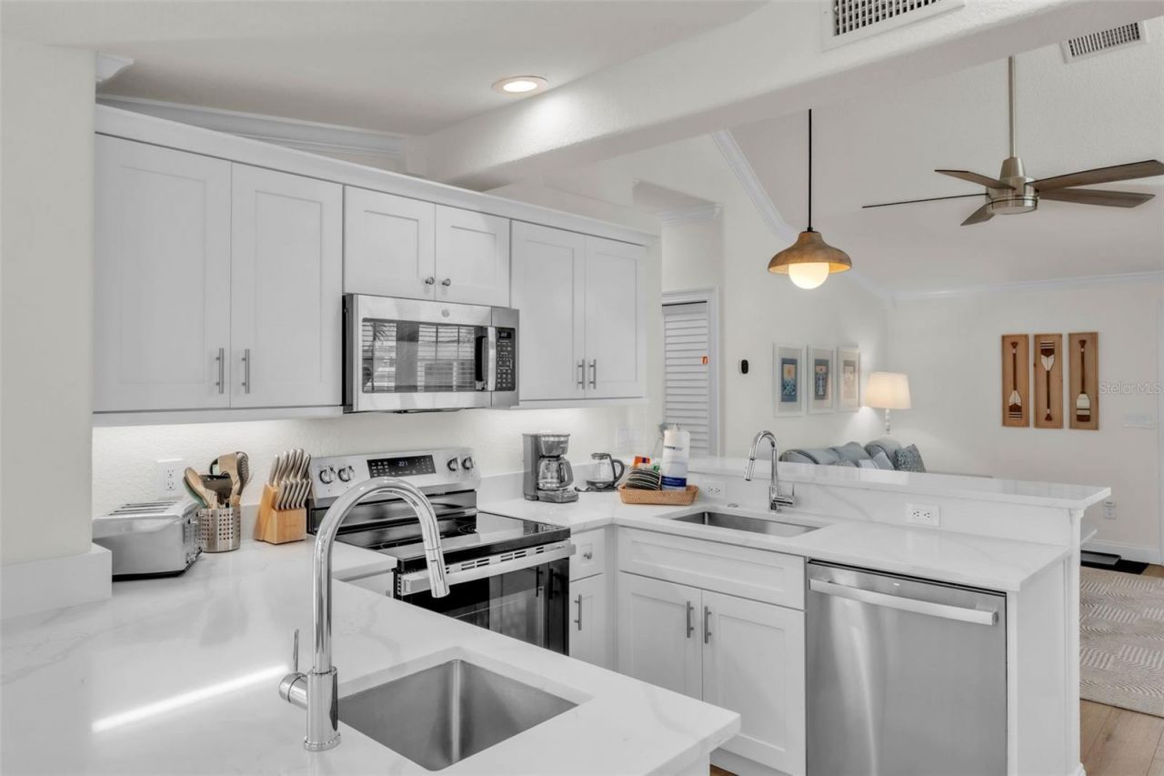 215 67th Street , Unit 6, Holmes Beach, FL 34217 Photo