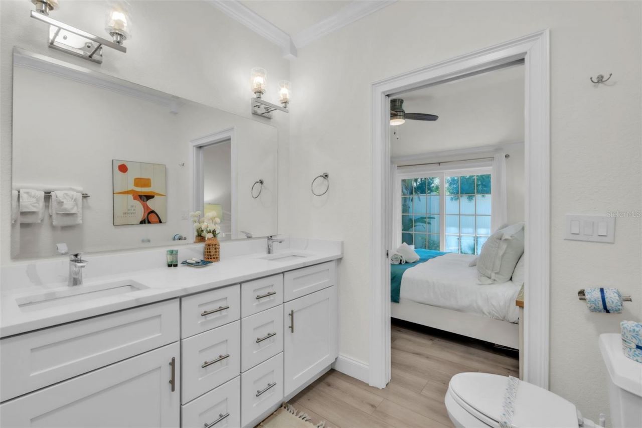 215 67th Street , Unit 6, Holmes Beach, FL 34217 Photo