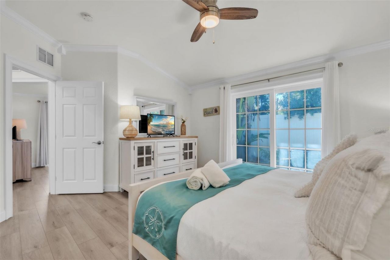 215 67th Street , Unit 6, Holmes Beach, FL 34217 Photo