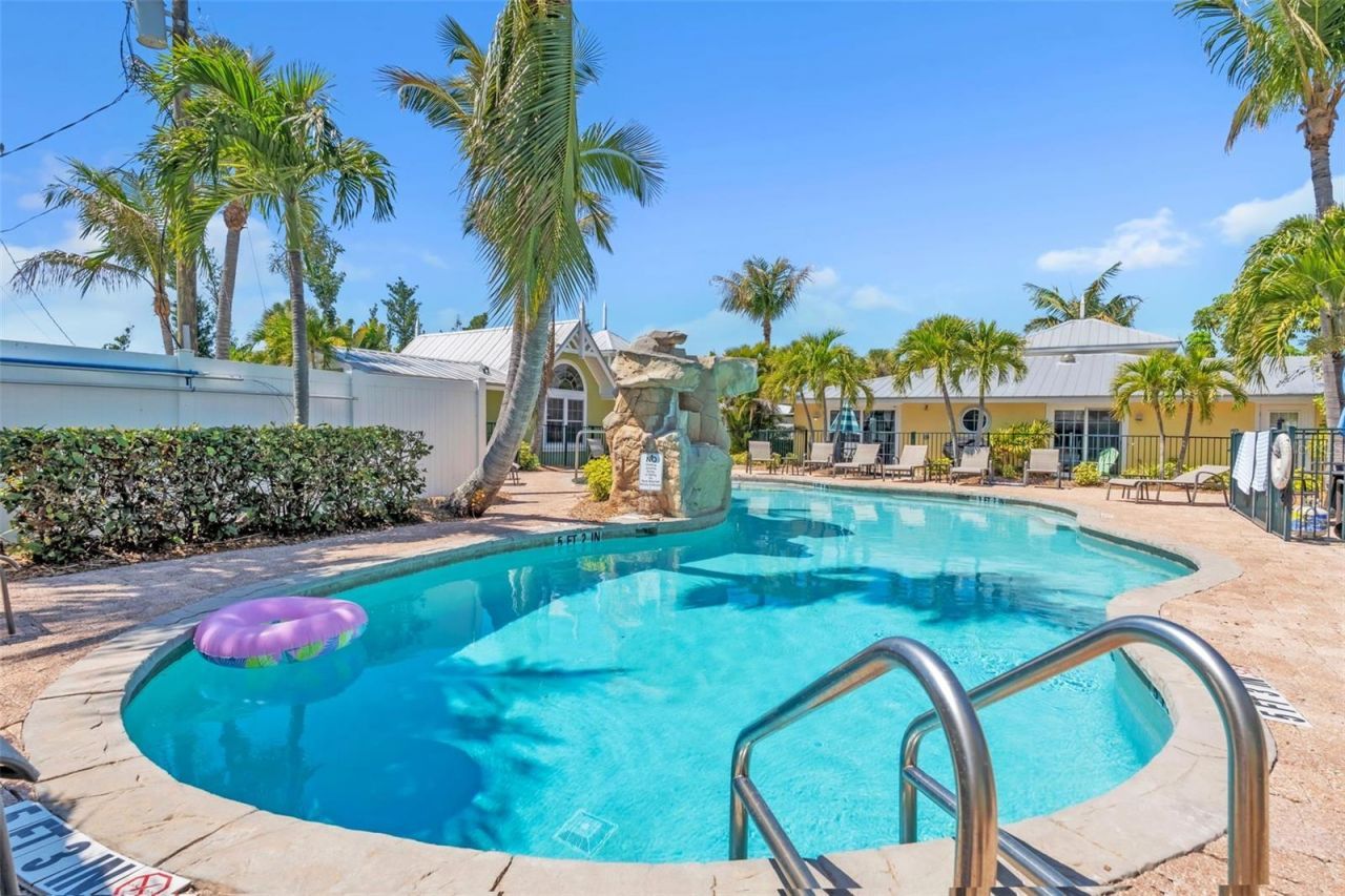 215 67th Street , Unit 6, Holmes Beach, FL 34217 Photo