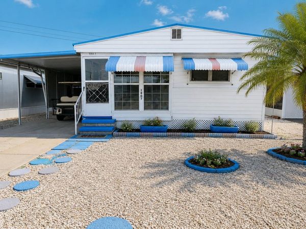 1807 IOWA AVENUE, BRADENTON, FL 34207