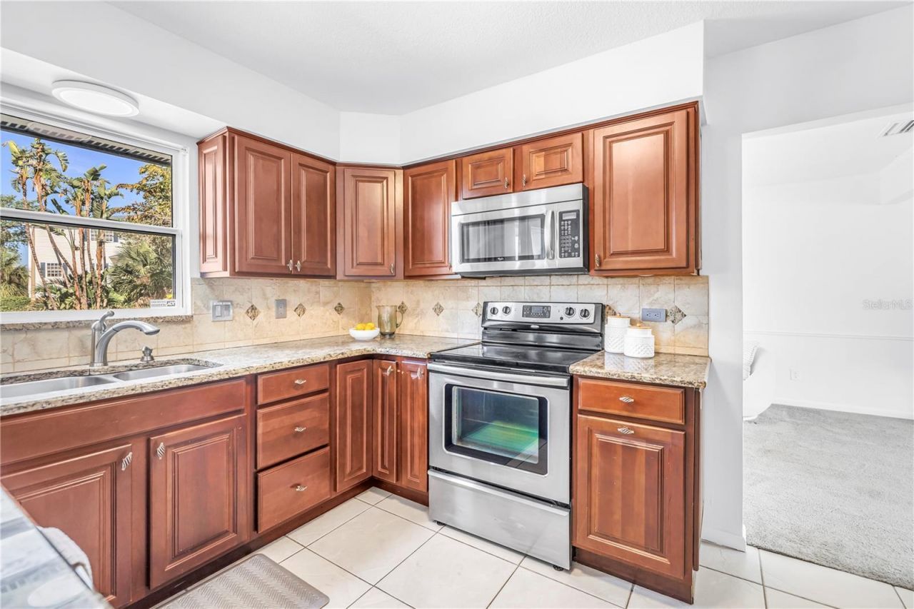 8500 144th Lane , Seminole, FL 33776 Photo