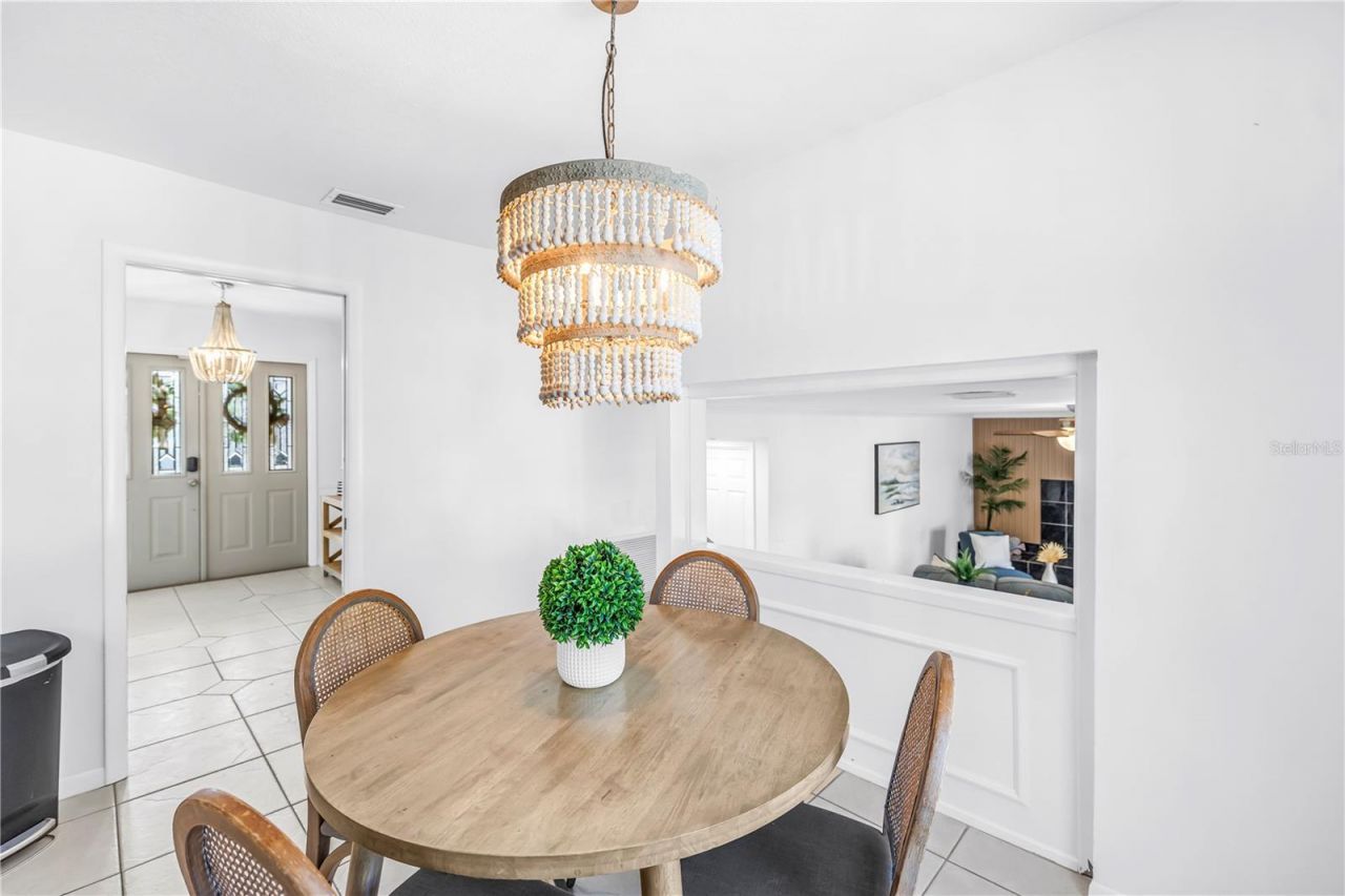 8500 144th Lane , Seminole, FL 33776 Photo