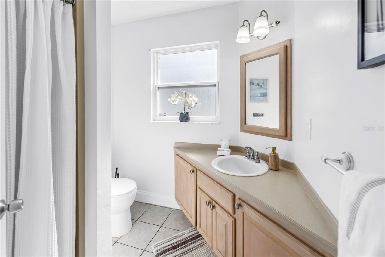 8500 144th Lane , Seminole, FL 33776 Photo