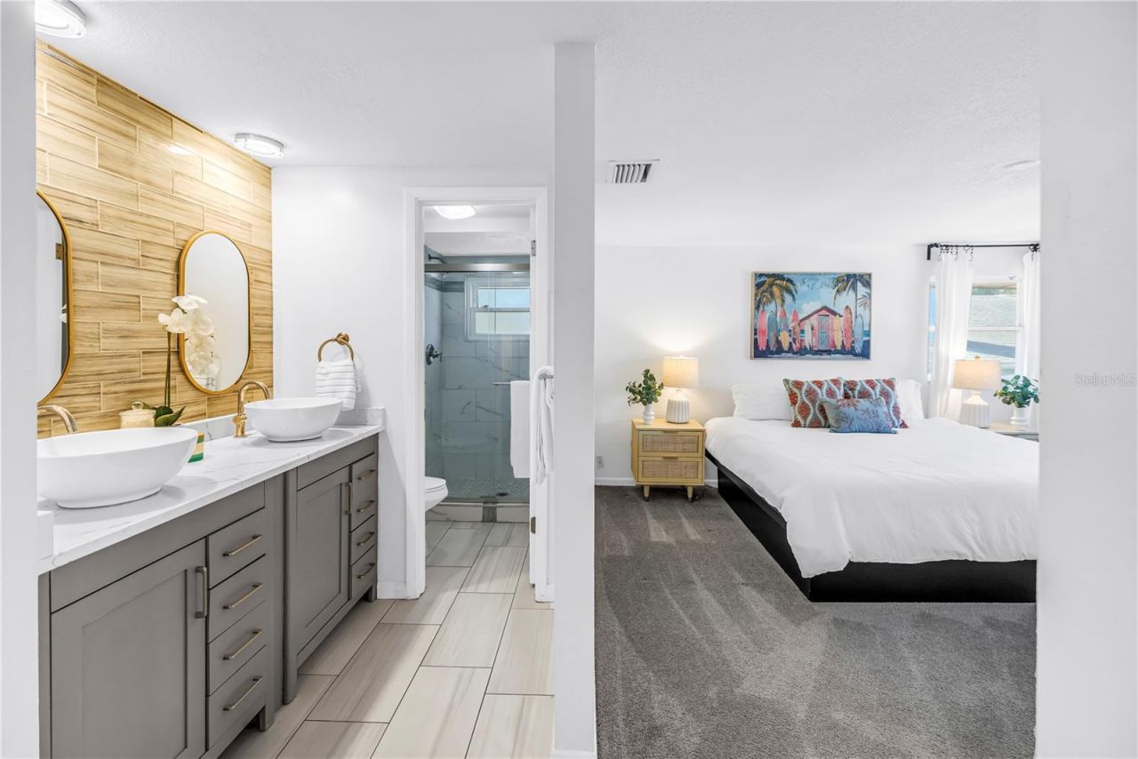 8500 144th Lane , Seminole, FL 33776 Photo