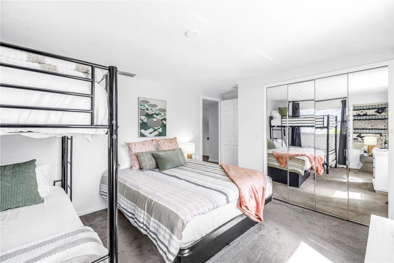 8500 144th Lane , Seminole, FL 33776 Photo