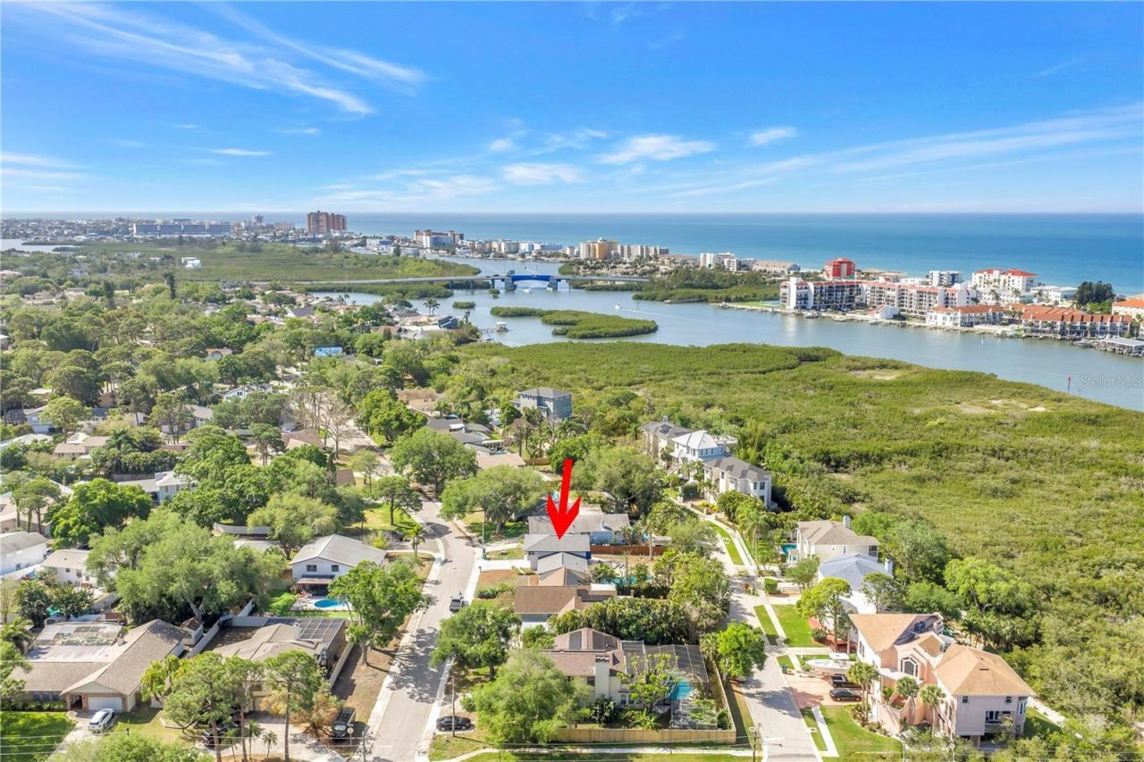 8500 144th Lane , Seminole, FL 33776 Photo