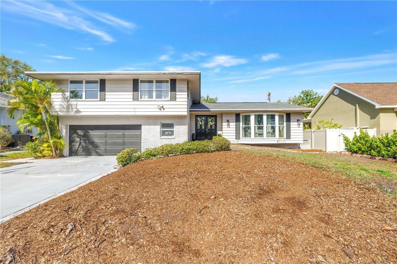 8500 144th Lane , Seminole, FL 33776 Photo