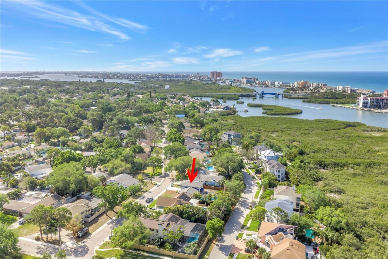 8500 144th Lane , Seminole, FL 33776 Photo