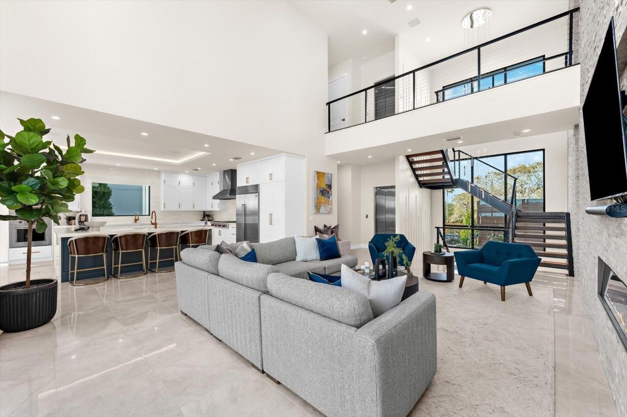 402 Hillsborough Street, Palm Harbor, FL 34683 Photo