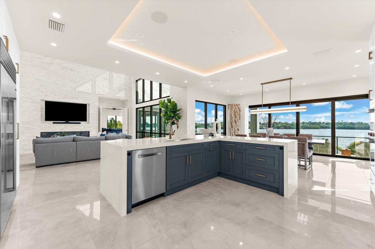 402 Hillsborough Street, Palm Harbor, FL 34683 Photo