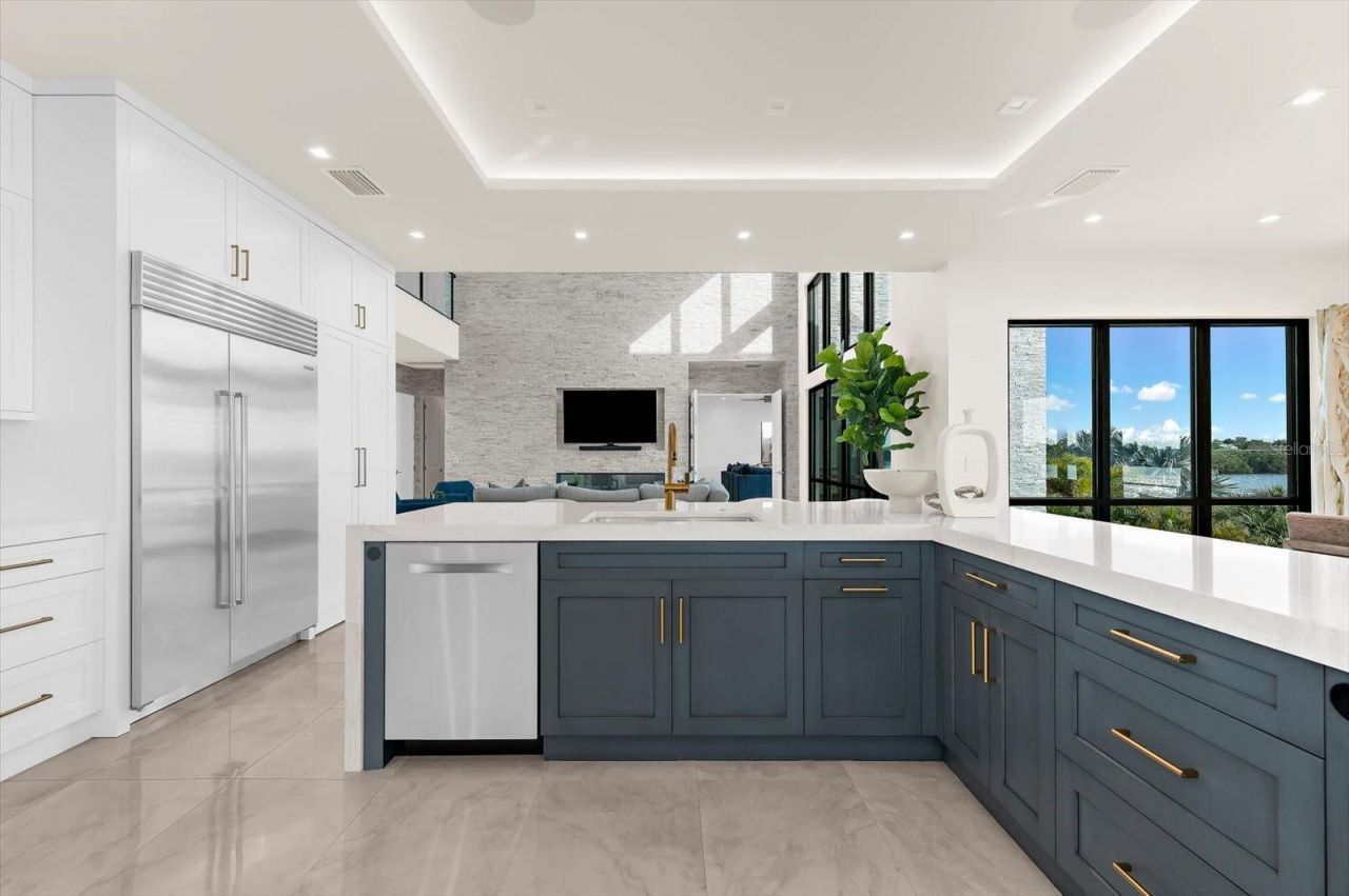 402 Hillsborough Street, Palm Harbor, FL 34683 Photo