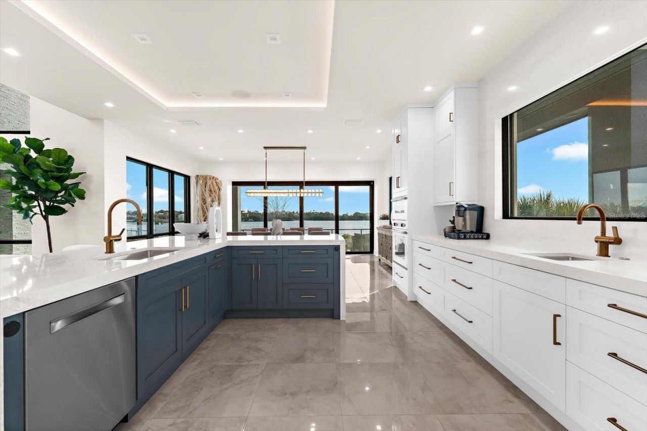 402 Hillsborough Street, Palm Harbor, FL 34683 Photo