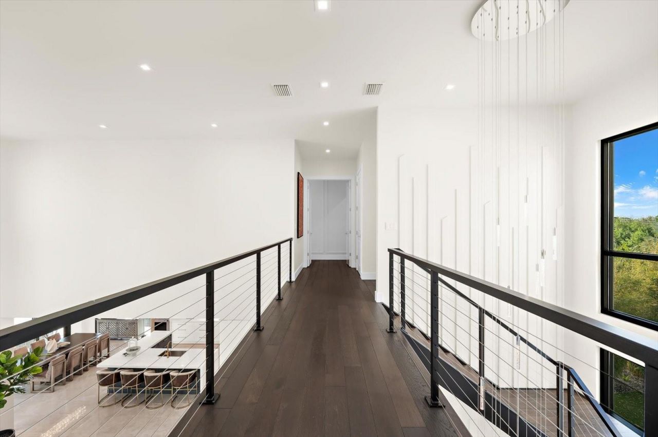 402 Hillsborough Street, Palm Harbor, FL 34683 Photo