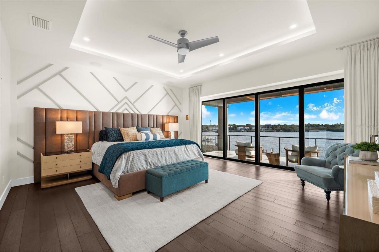 402 Hillsborough Street, Palm Harbor, FL 34683 Photo