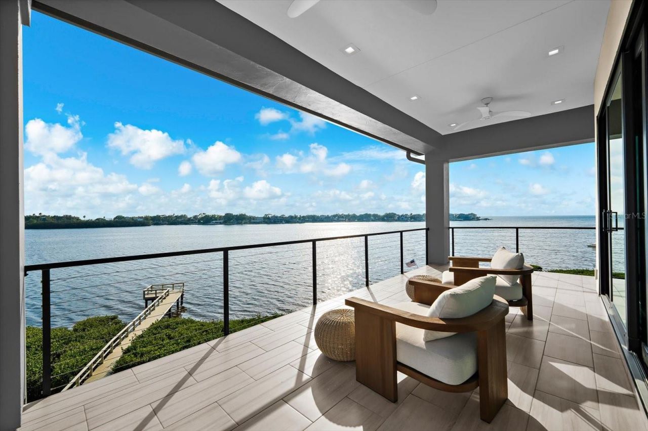 402 Hillsborough Street, Palm Harbor, FL 34683 Photo