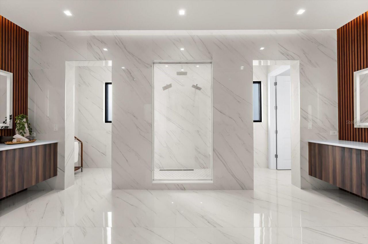 402 Hillsborough Street, Palm Harbor, FL 34683 Photo