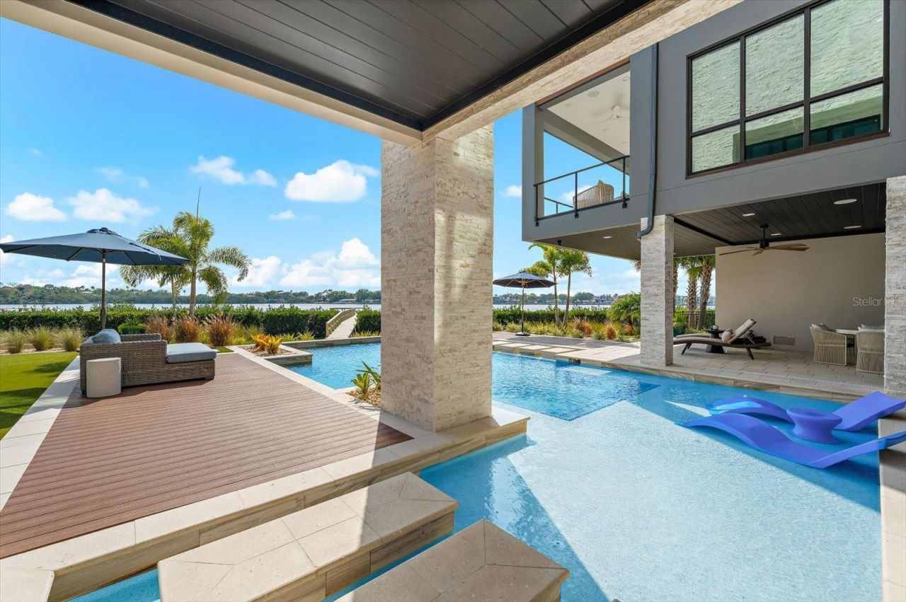 402 Hillsborough Street, Palm Harbor, FL 34683 Photo