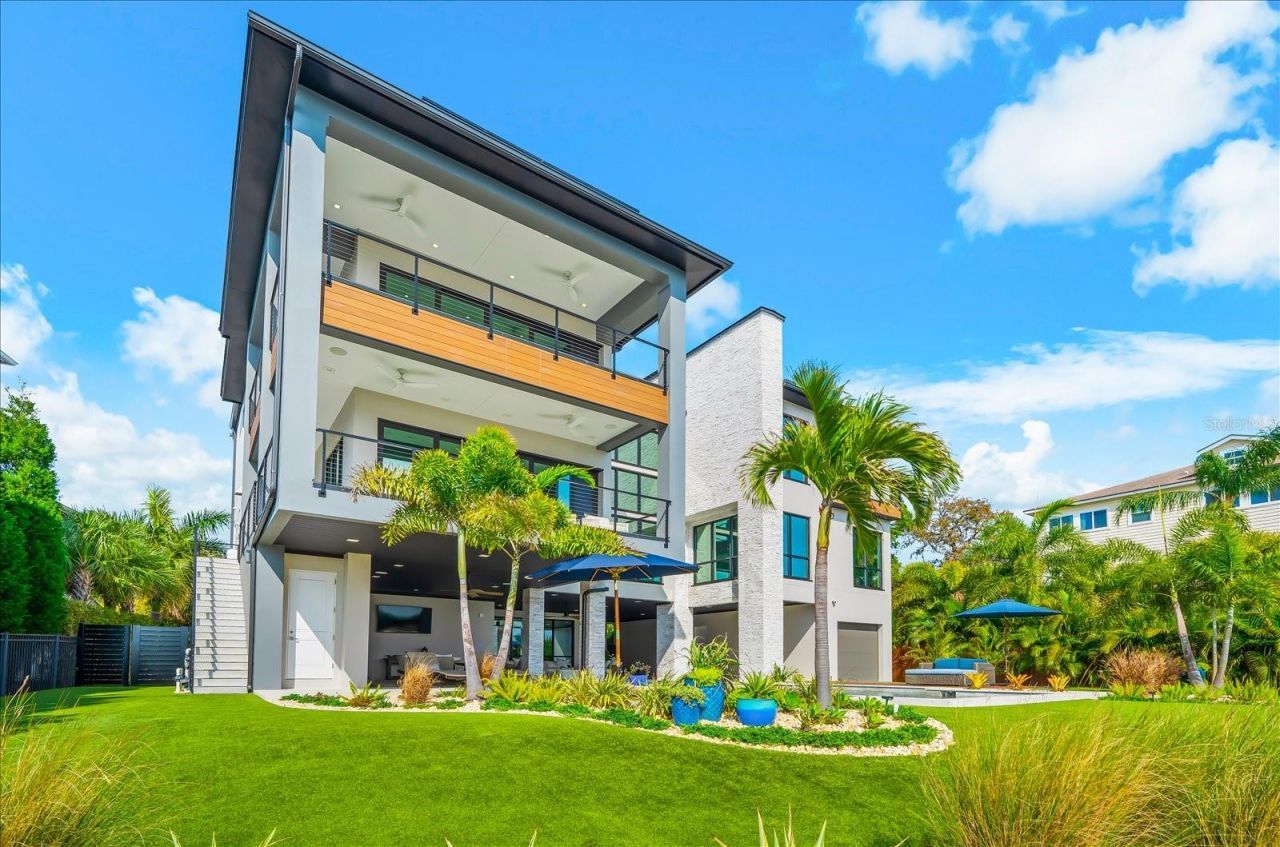 402 Hillsborough Street, Palm Harbor, FL 34683 Photo