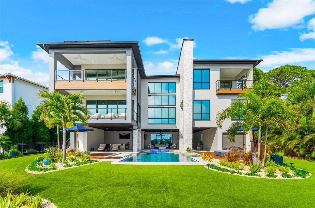 402 Hillsborough Street, Palm Harbor, FL 34683 Photo