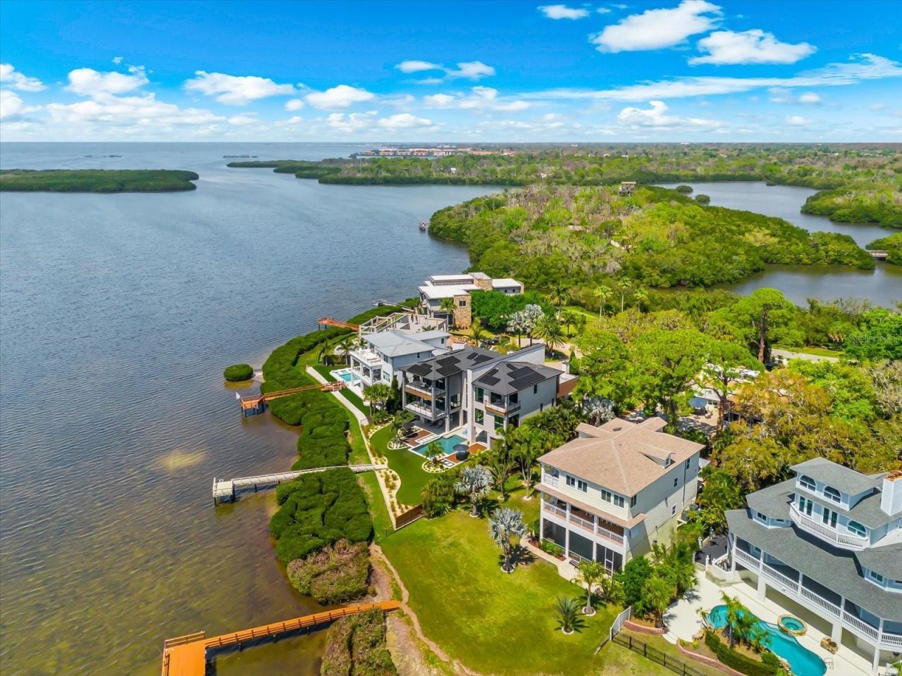 402 Hillsborough Street, Palm Harbor, FL 34683 Photo