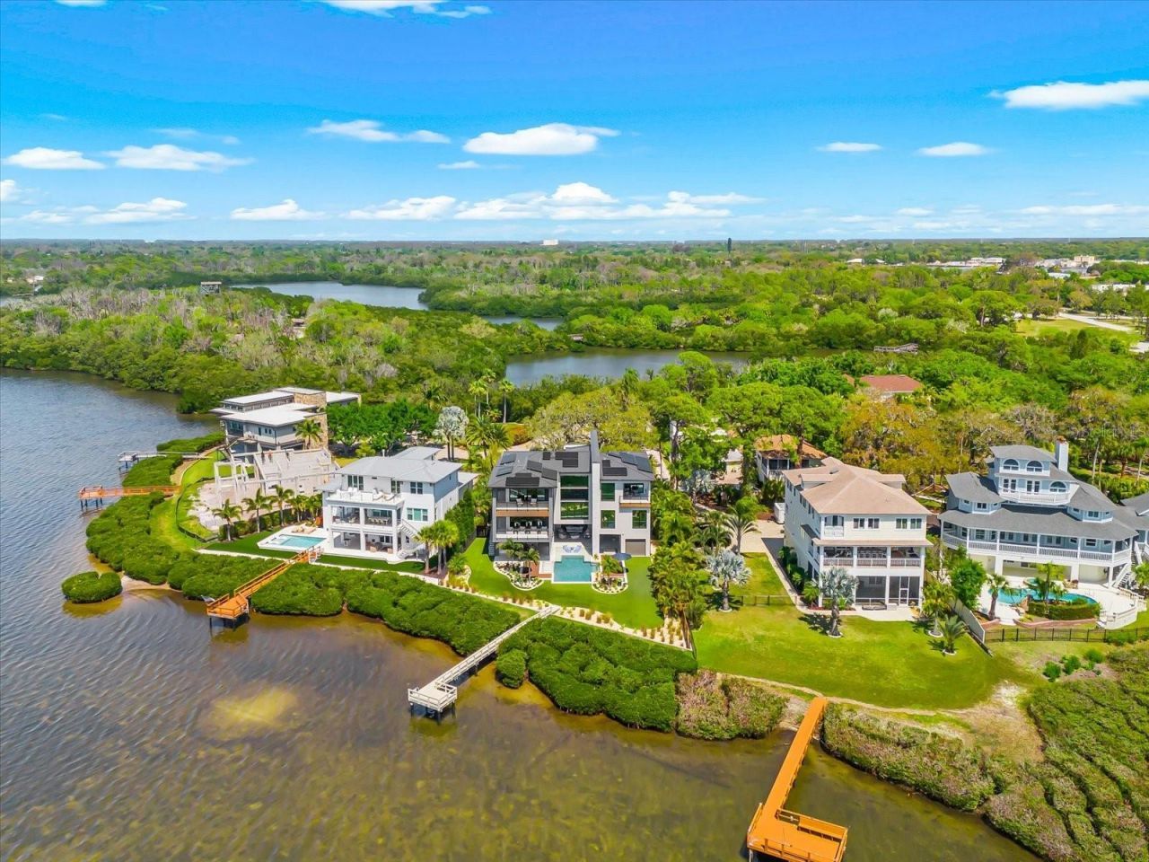 402 Hillsborough Street, Palm Harbor, FL 34683 Photo