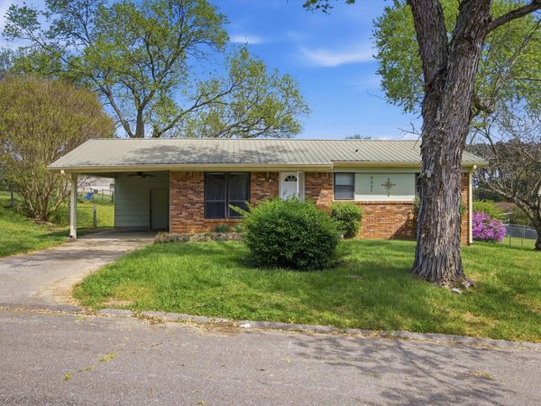 9025 Waconda Shore Drive, Chattanooga, TN 37416