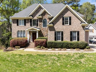 8401 Chelridge Drive, Wake Forest, NC 27587