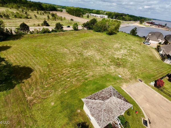 1 Meeting Street, Brandon, MS 39047