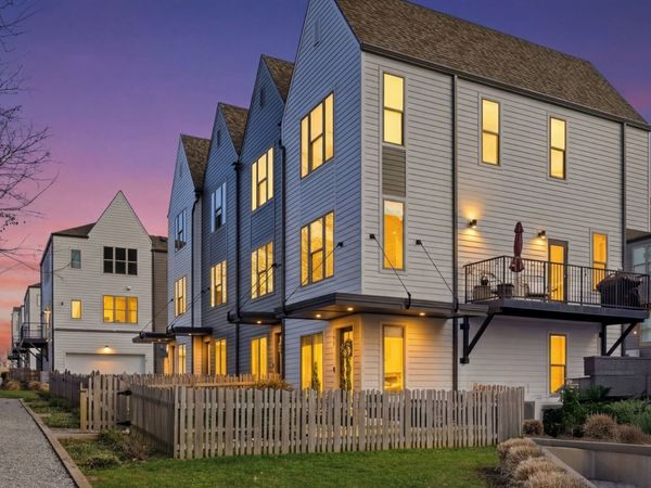 331 E Village Ln , Nashville, TN 37216