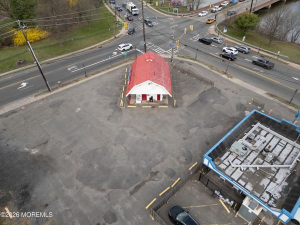 735 E Hazelwood Avenue, Rahway, NJ 07065