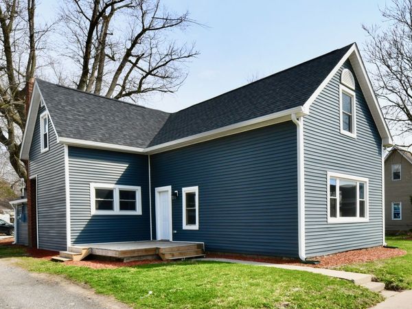 1926 Main Street , Elwood, IN 46036