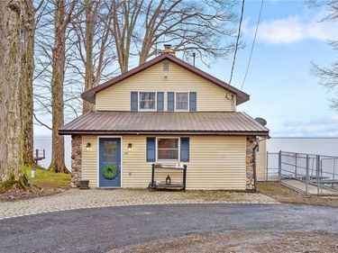 44 Kellar Drive , Bernhards Bay, NY 13028