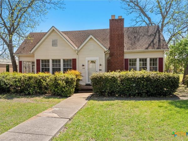 708 E Texas Avenue, Mart, TX 76664