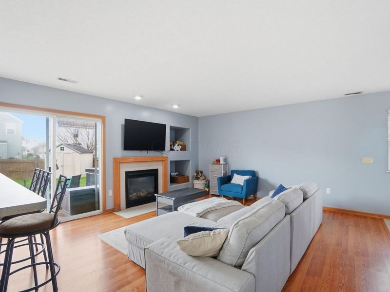 6891 Spring Bloom Drive, Canal Winchester, OH 43110 Photo 11