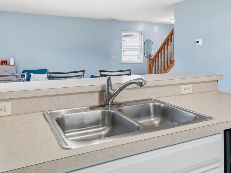 6891 Spring Bloom Drive, Canal Winchester, OH 43110 Photo 15