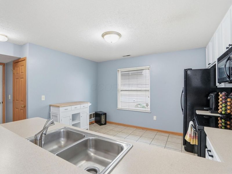 6891 Spring Bloom Drive, Canal Winchester, OH 43110 Photo 17