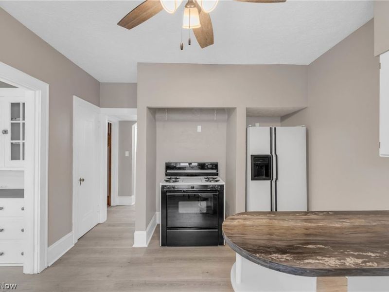 543 Sunset View Drive, Akron, OH 44320 Photo 23