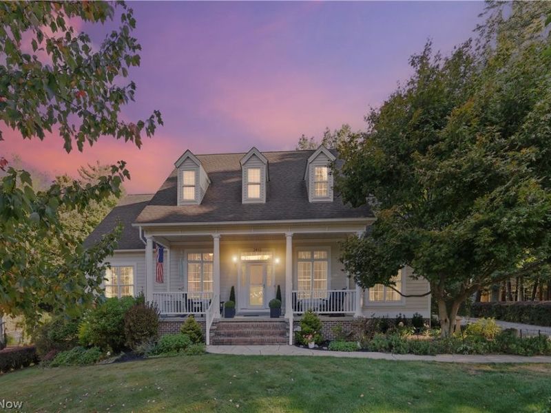 2011 E Swan Lake Circle , Kent, OH 44240 Photo 2